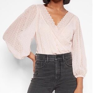 EXPRESS Women’s Elegant Eyelit Lace Trim Bodysuit - Pink size Small